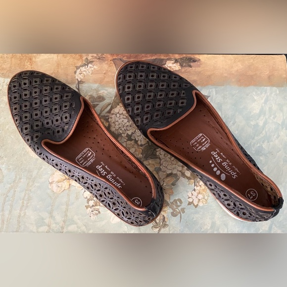 SPRING STEP "TULISA" LASER CUT LEATHER FLATS Size 6.5 / 37 - Picture 8 of 8